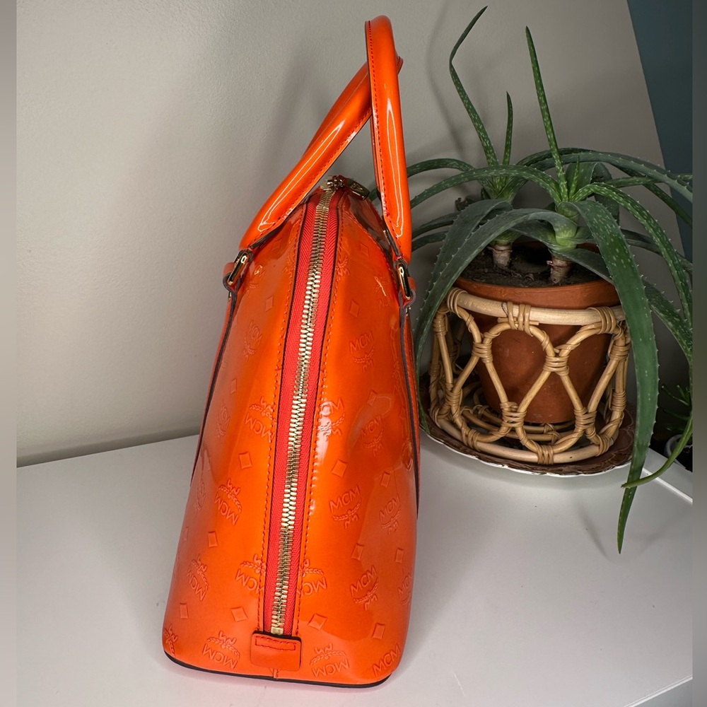 MCM Ivana Patent Leather Large Bowler Bag Orange Printed Logo Y2k Pristine - Picture 4 of 13